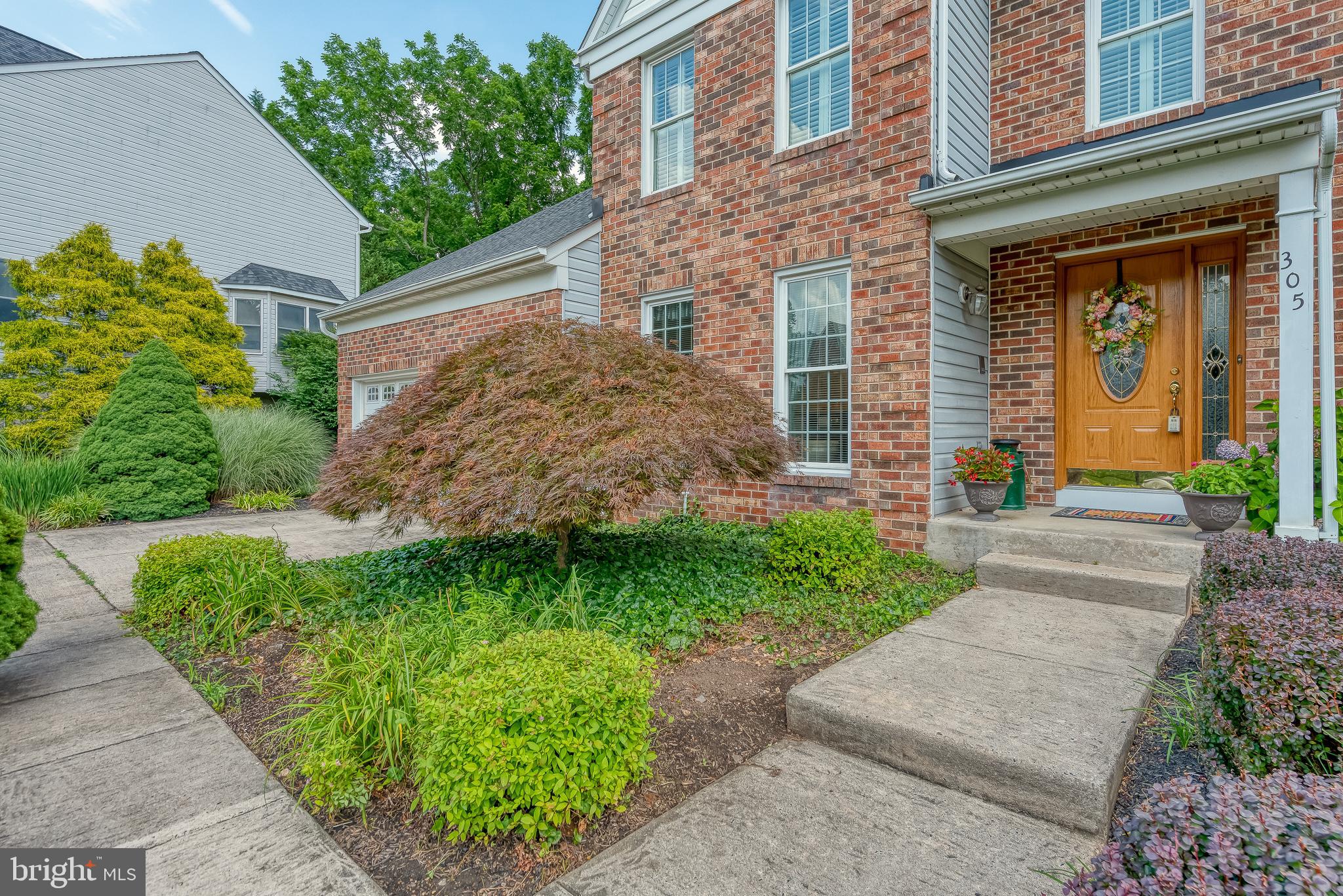 305 OVERVIEW DRIVE