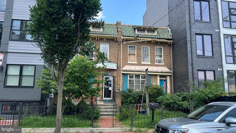 923 KENNEDY STREET NW WASHINGTON DC 20011