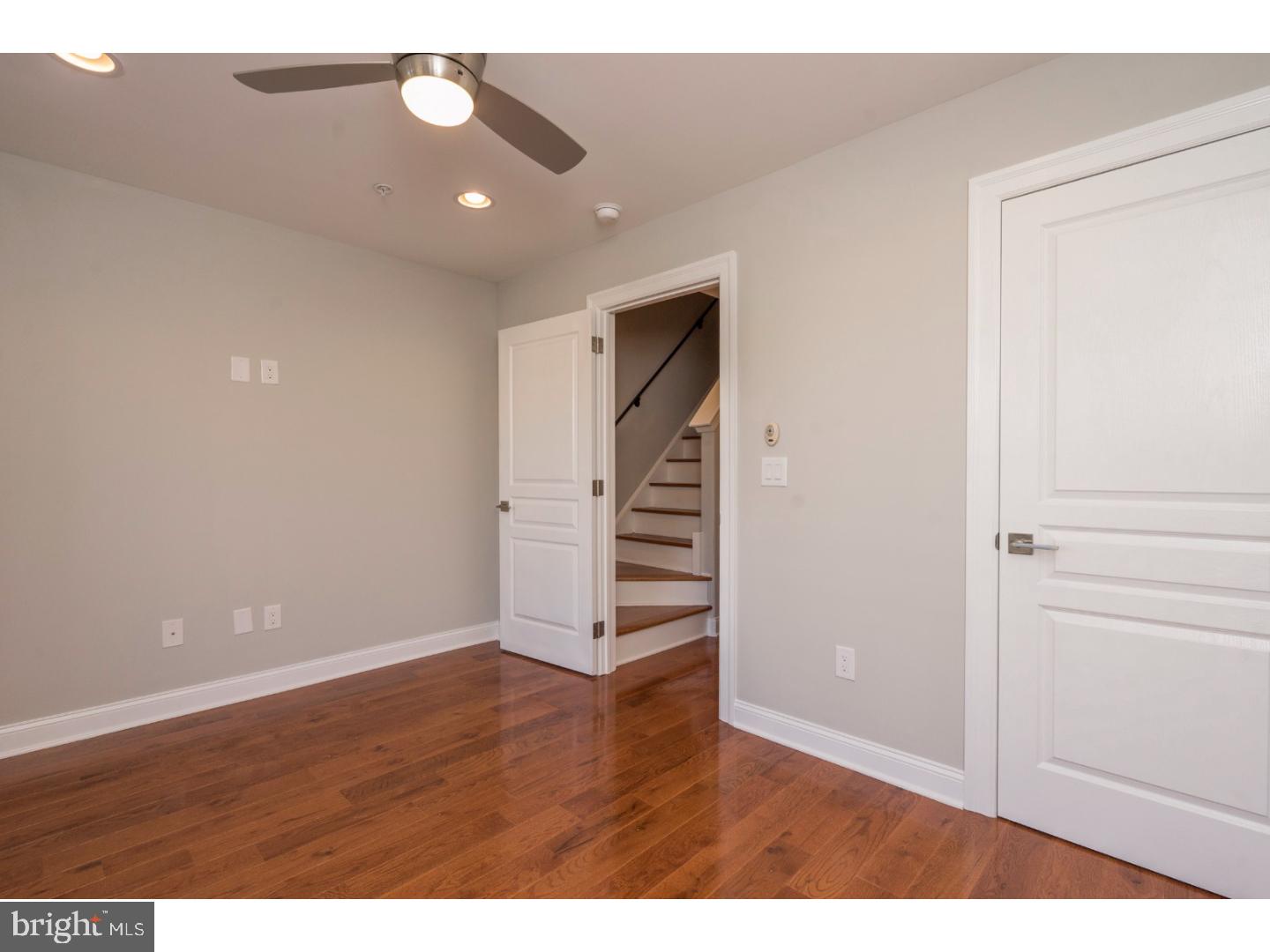 DICKINSON NARROWS - Residential