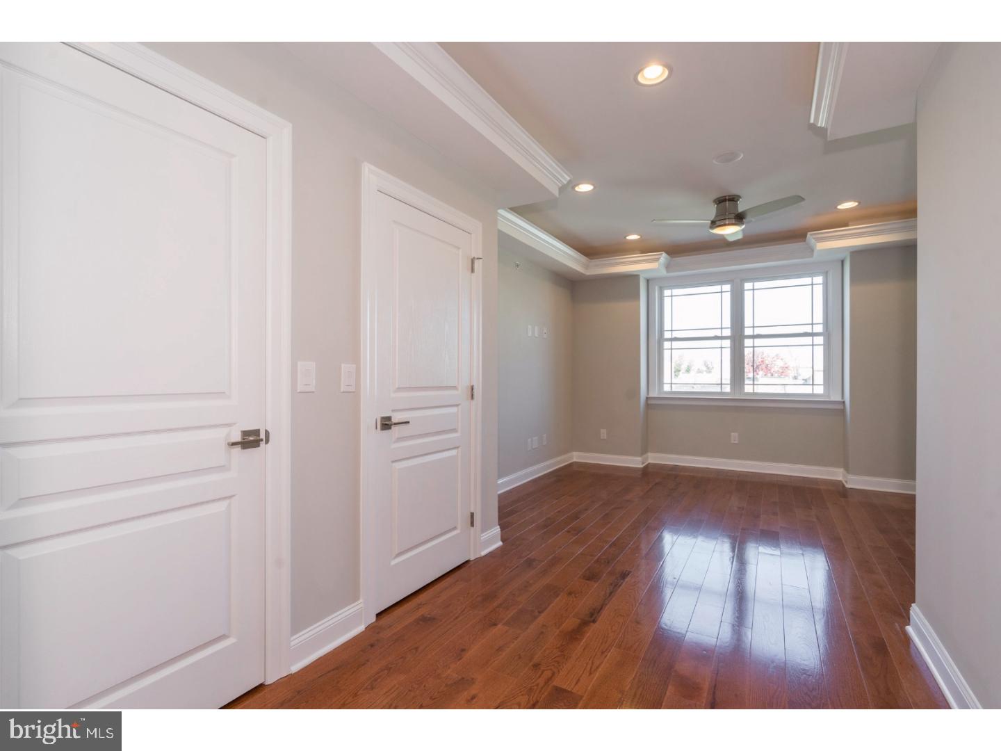 DICKINSON NARROWS - Residential