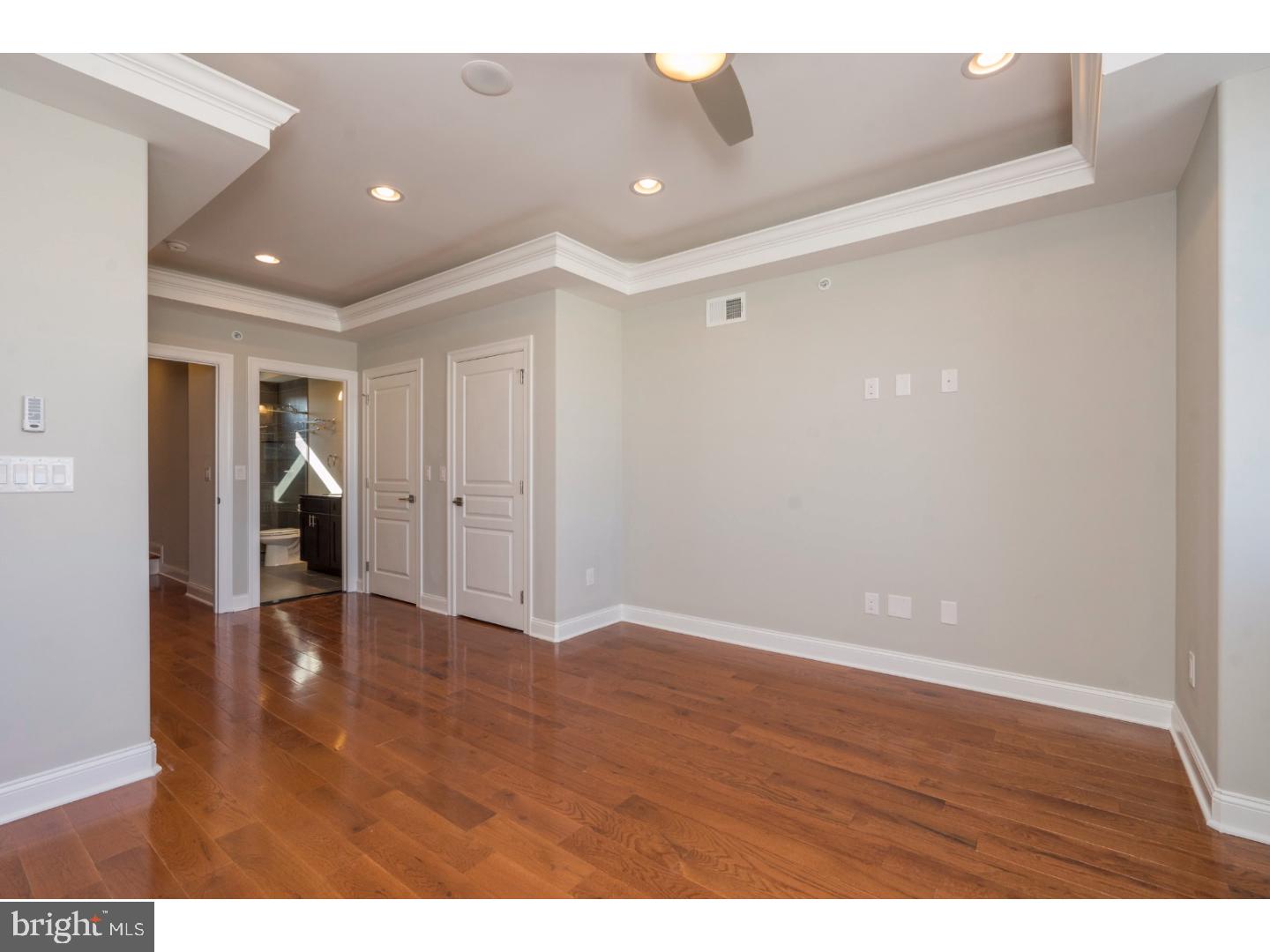 DICKINSON NARROWS - Residential