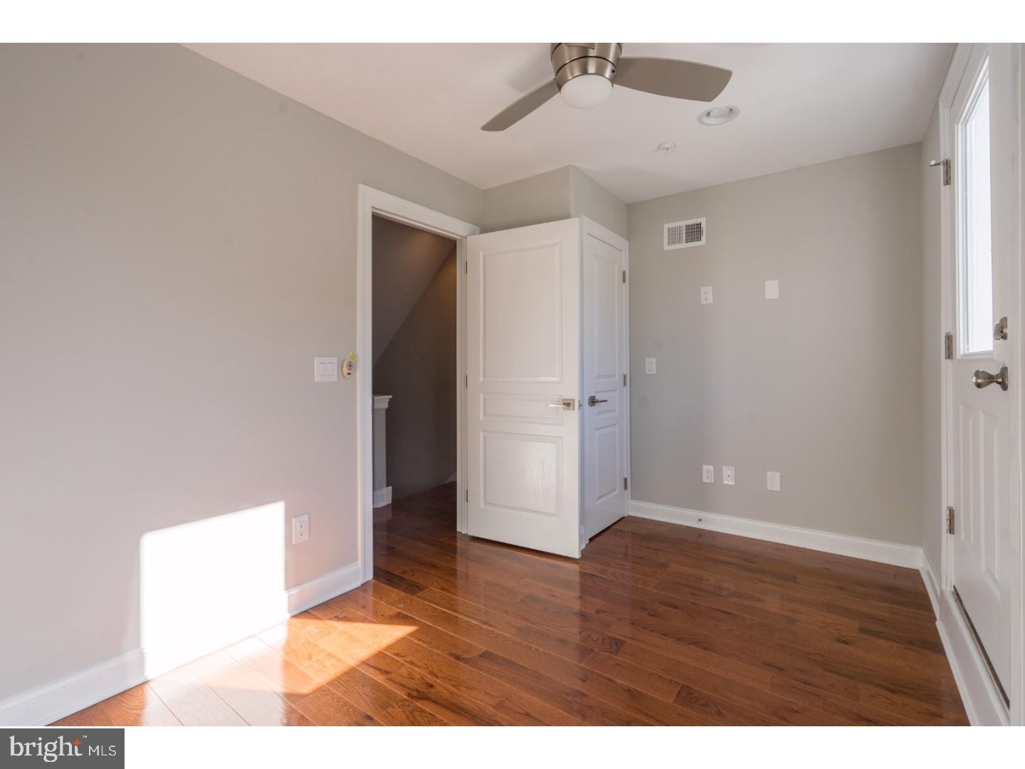 DICKINSON NARROWS - Residential