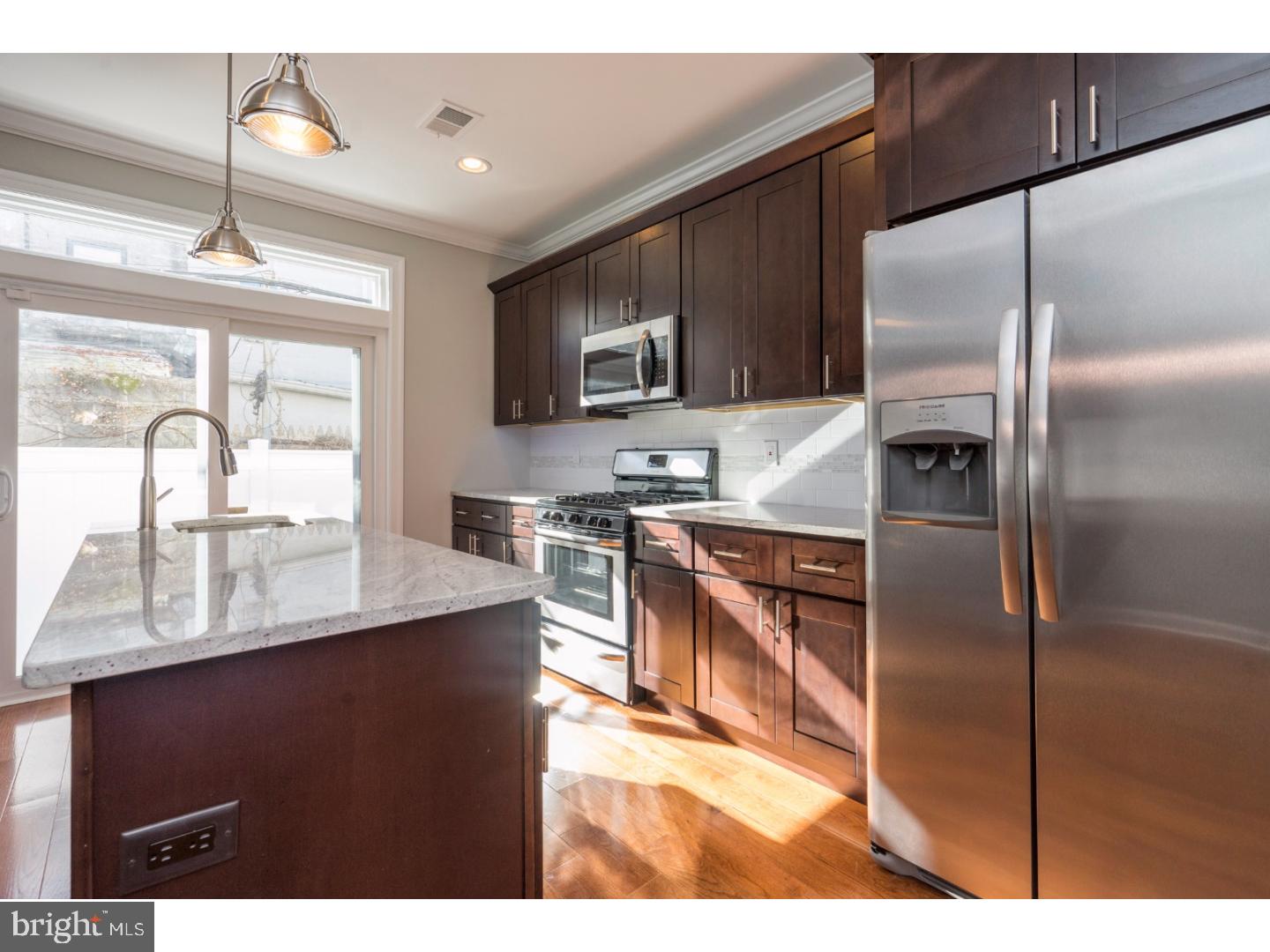 DICKINSON NARROWS - Residential