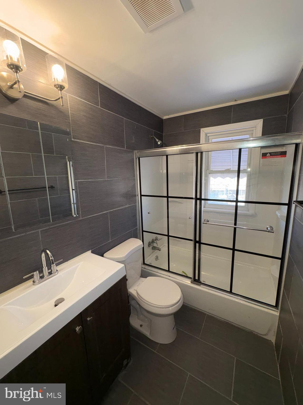 MORAVIA PARK - Residential Lease