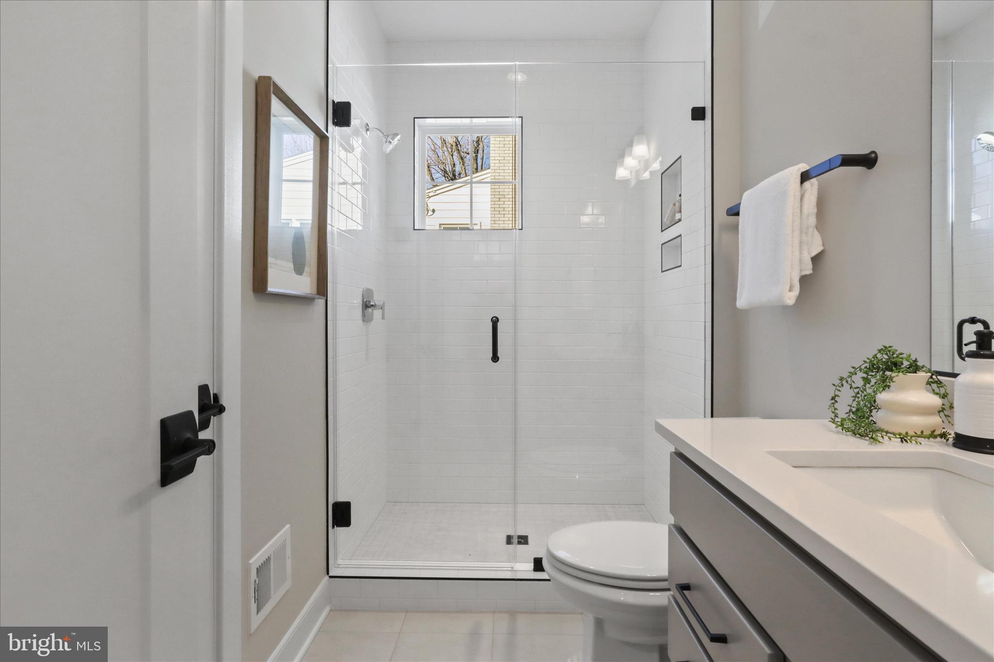 VIENNA WOODS - Residential