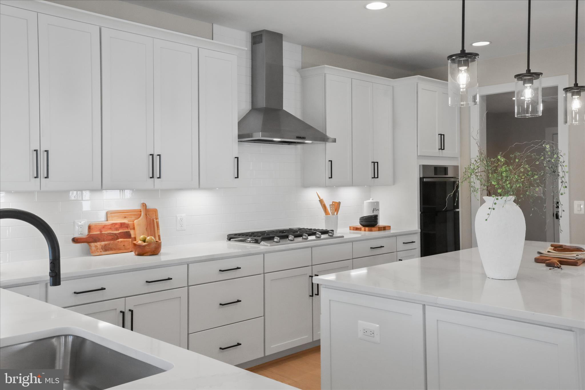 VIENNA WOODS - Residential