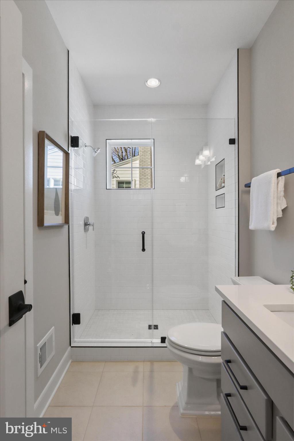 VIENNA WOODS - Residential