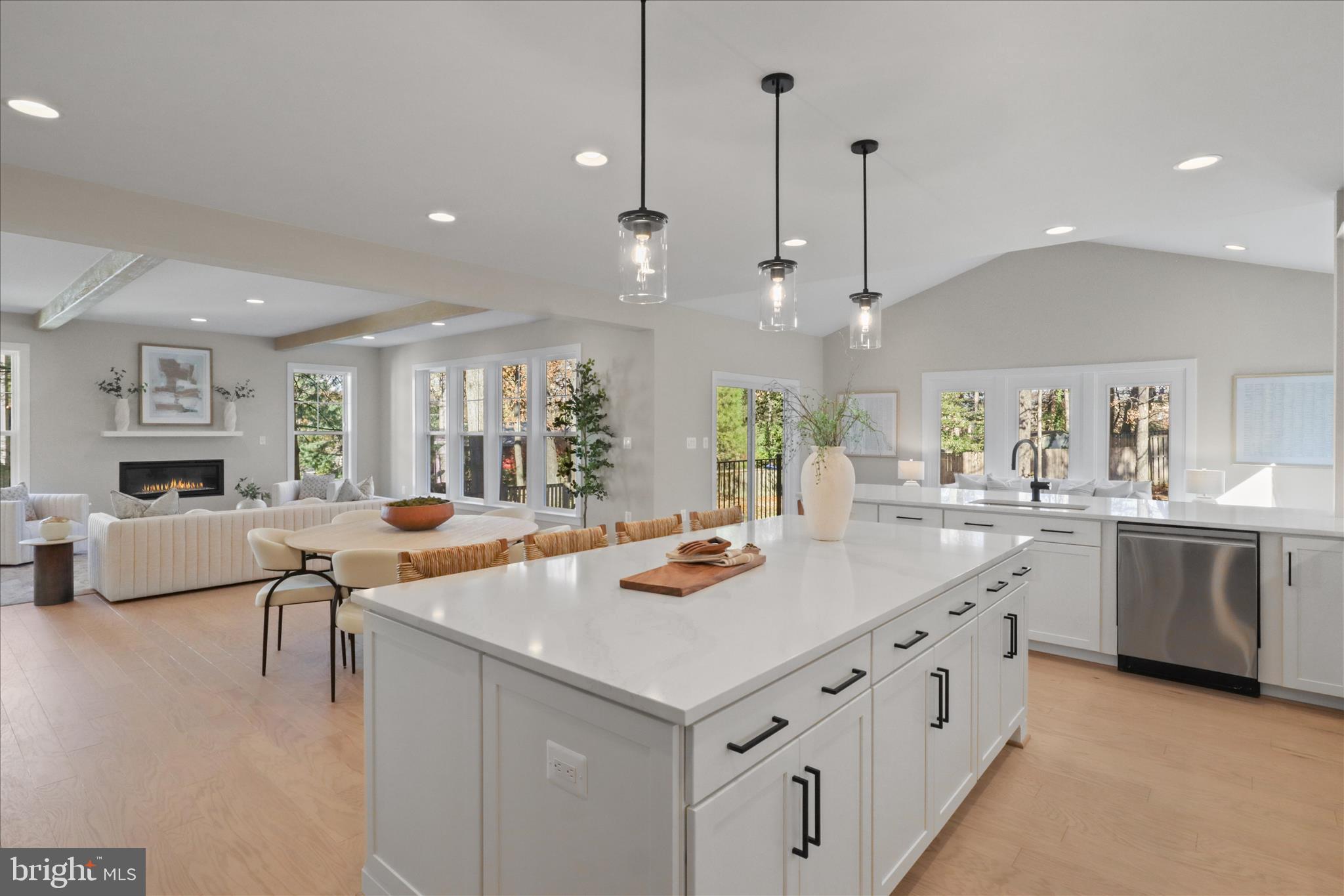 VIENNA WOODS - Residential