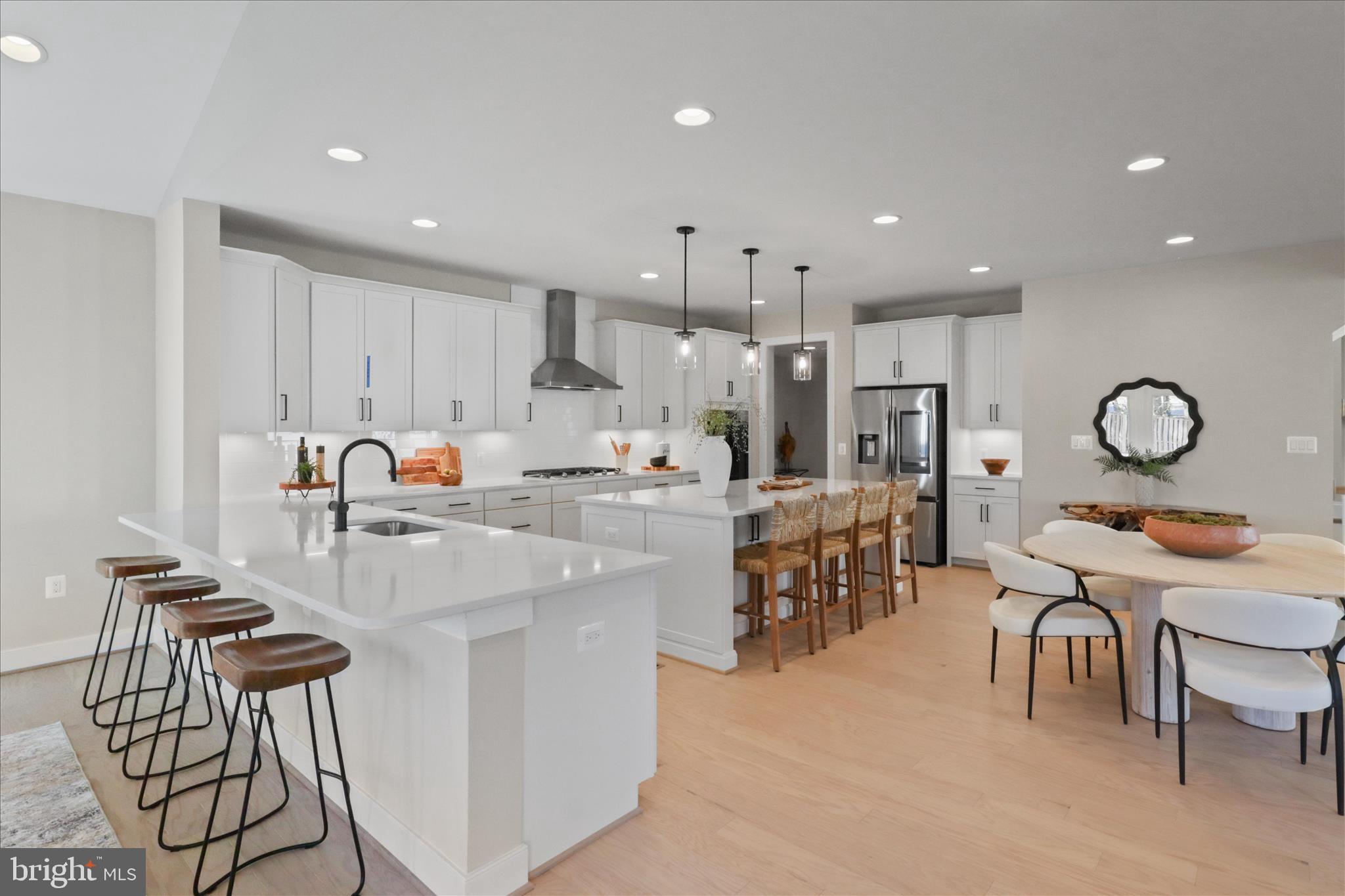 VIENNA WOODS - Residential