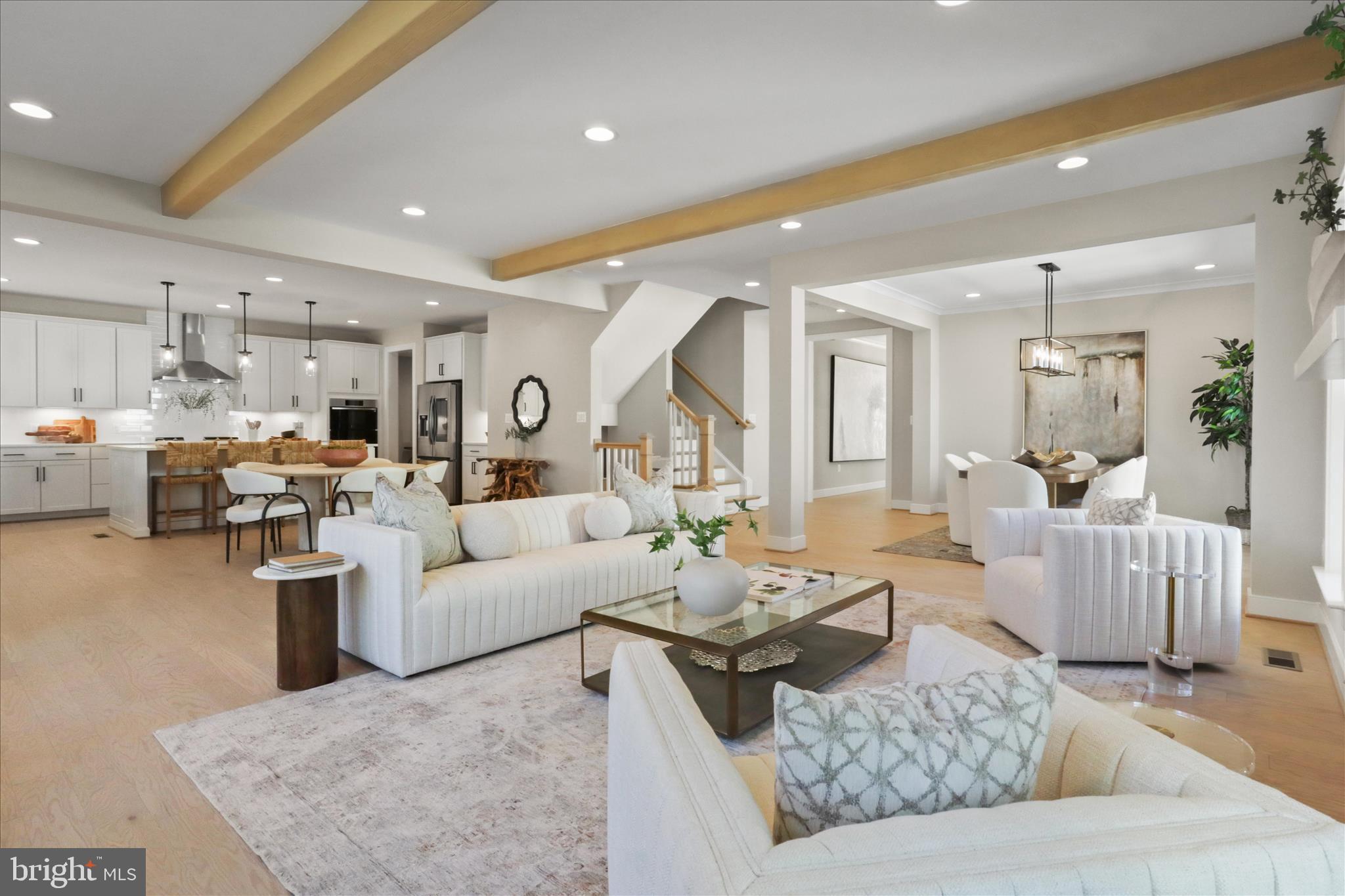 VIENNA WOODS - Residential