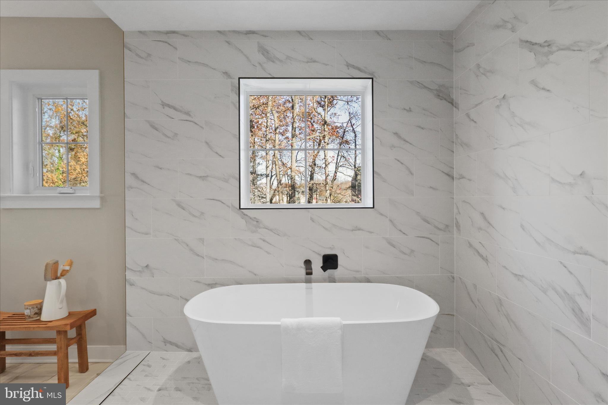 VIENNA WOODS - Residential