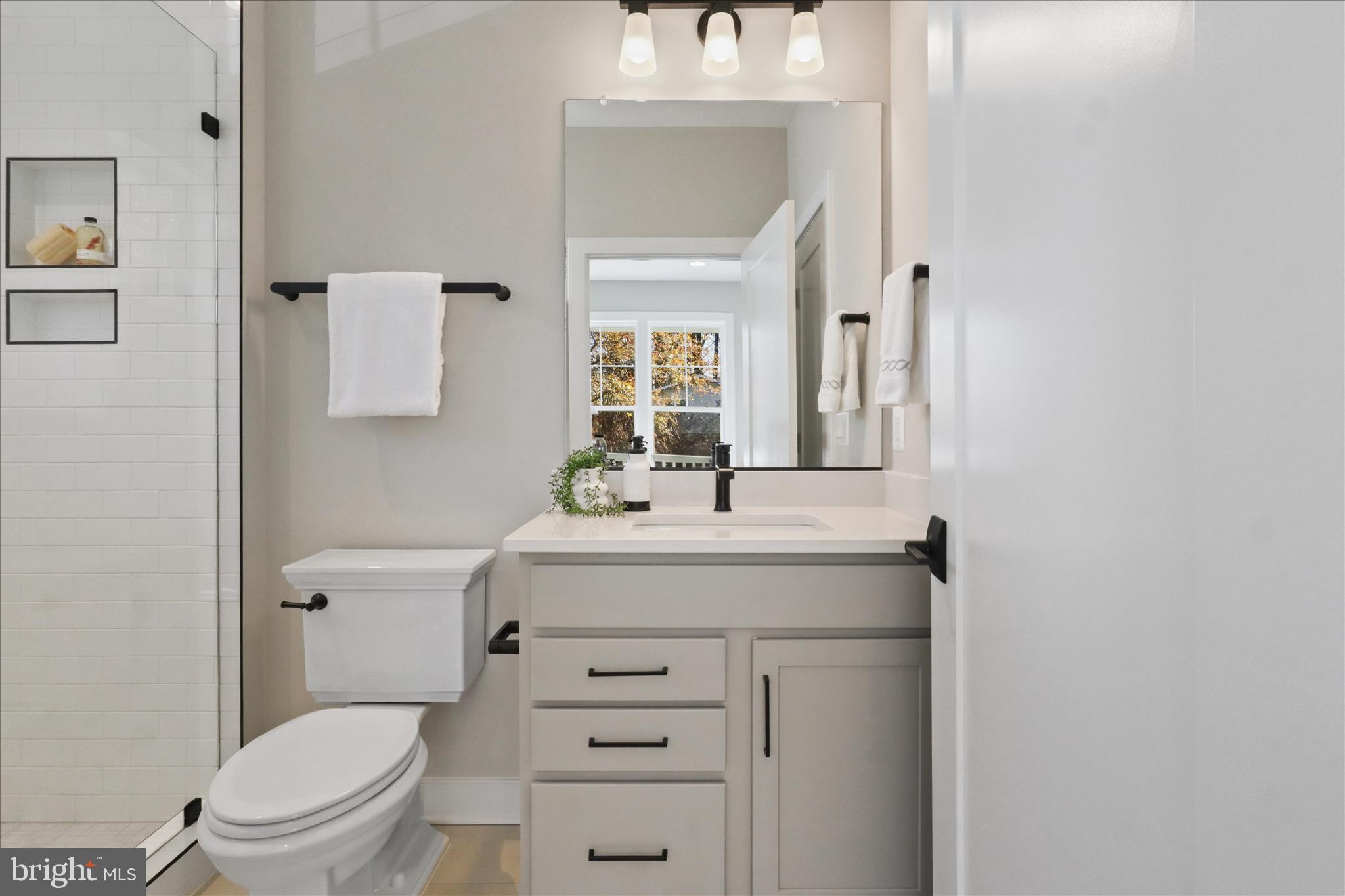 VIENNA WOODS - Residential