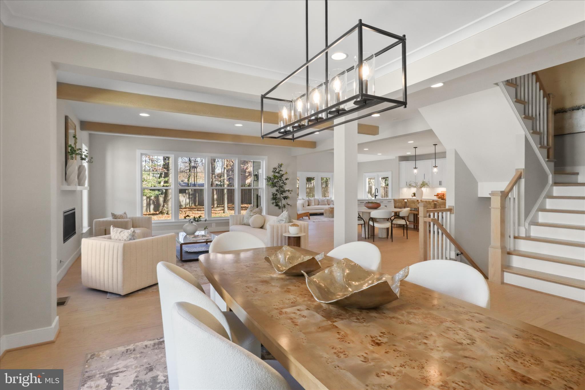 VIENNA WOODS - Residential