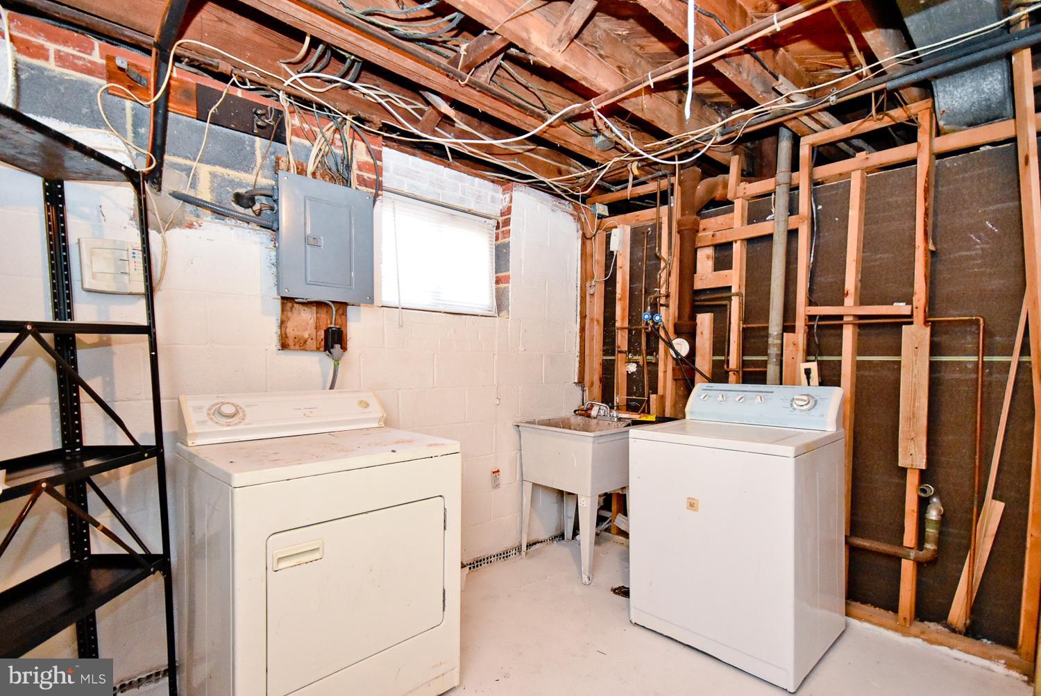 KAY PARK - Residential