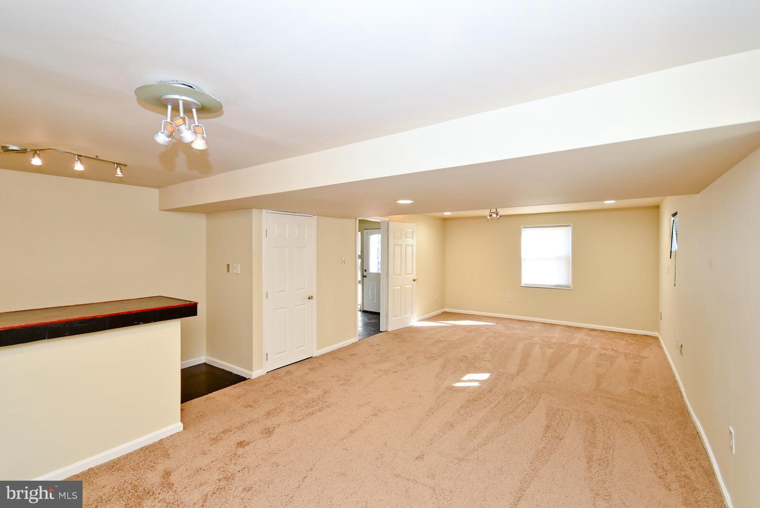 KAY PARK - Residential