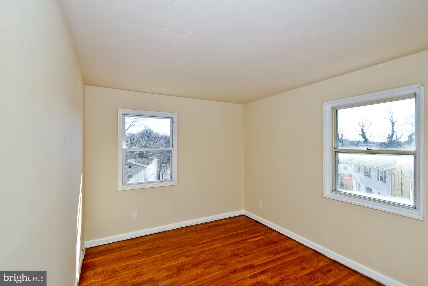 KAY PARK - Residential