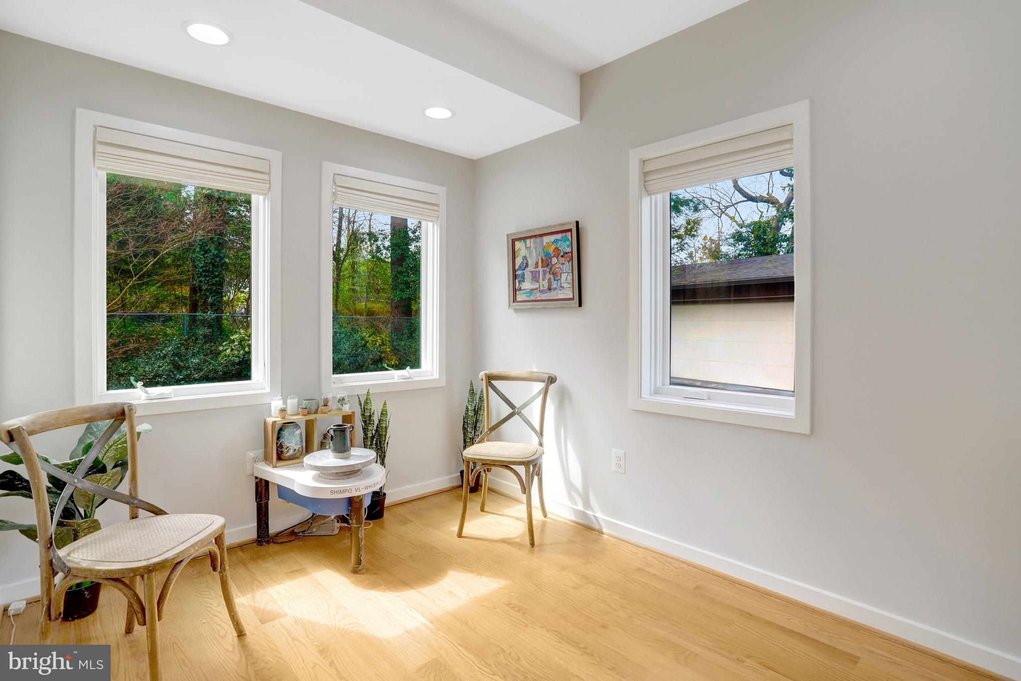 GOLF CLUB MANOR - Residential