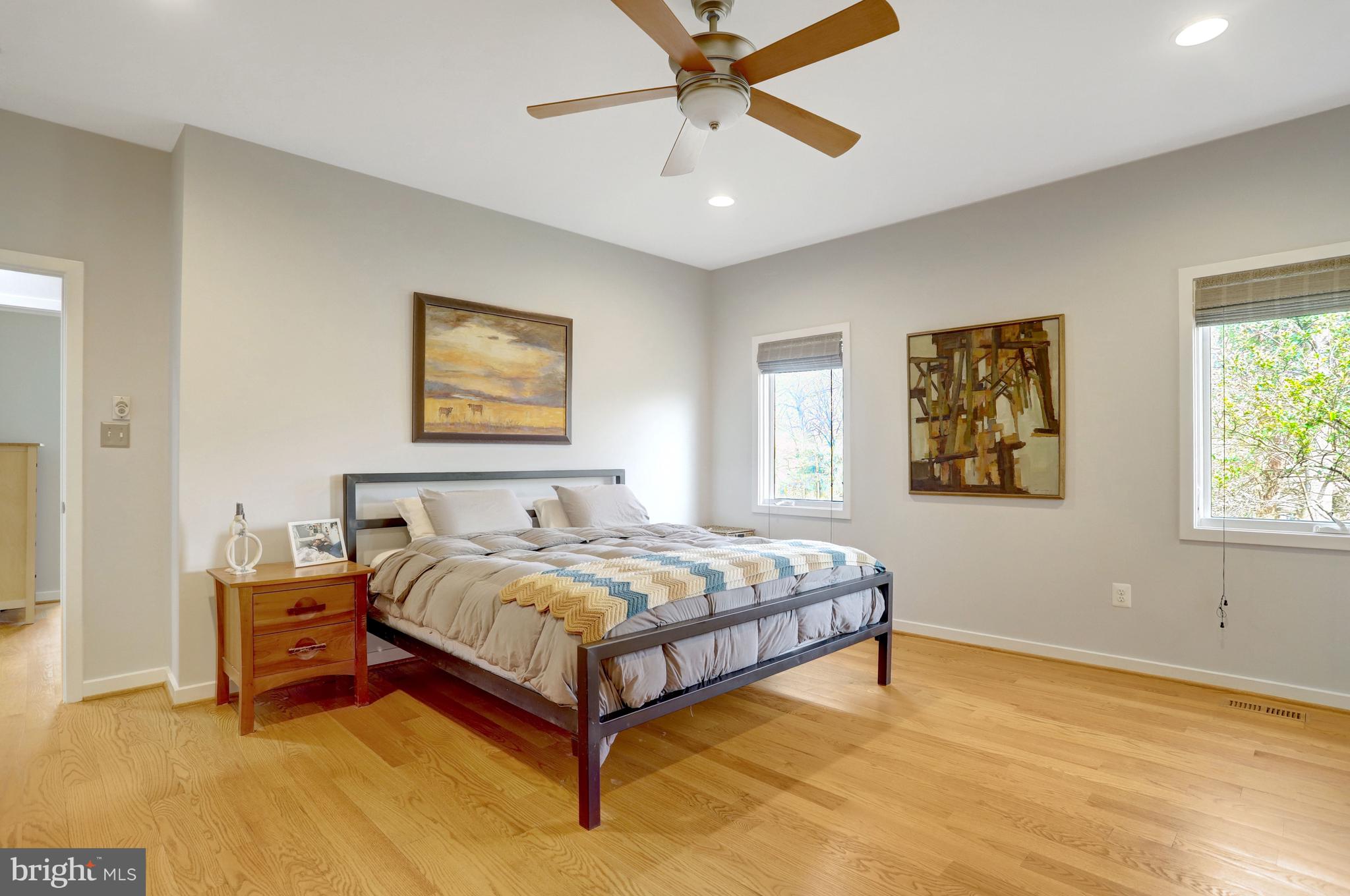 GOLF CLUB MANOR - Residential