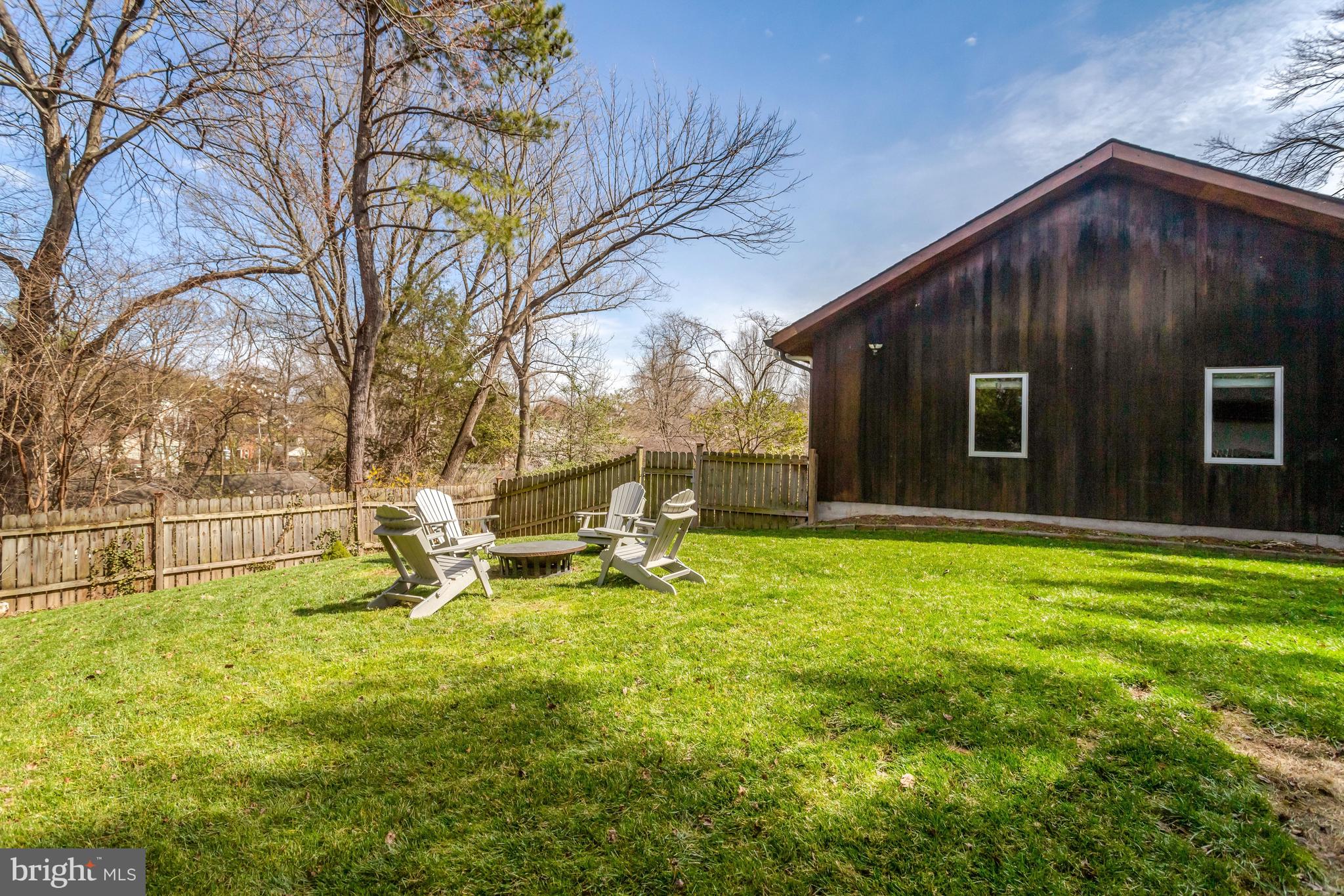 GOLF CLUB MANOR - Residential