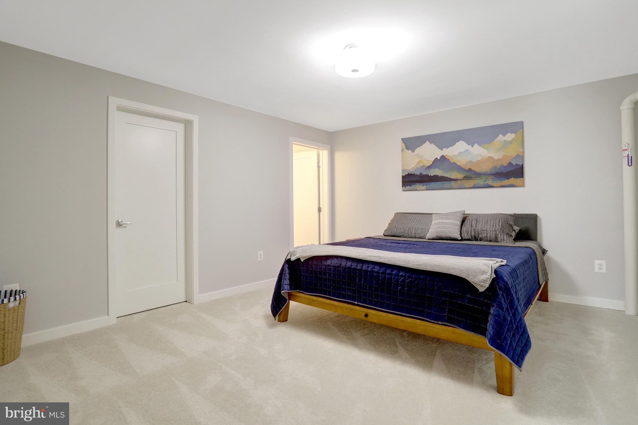 GOLF CLUB MANOR - Residential