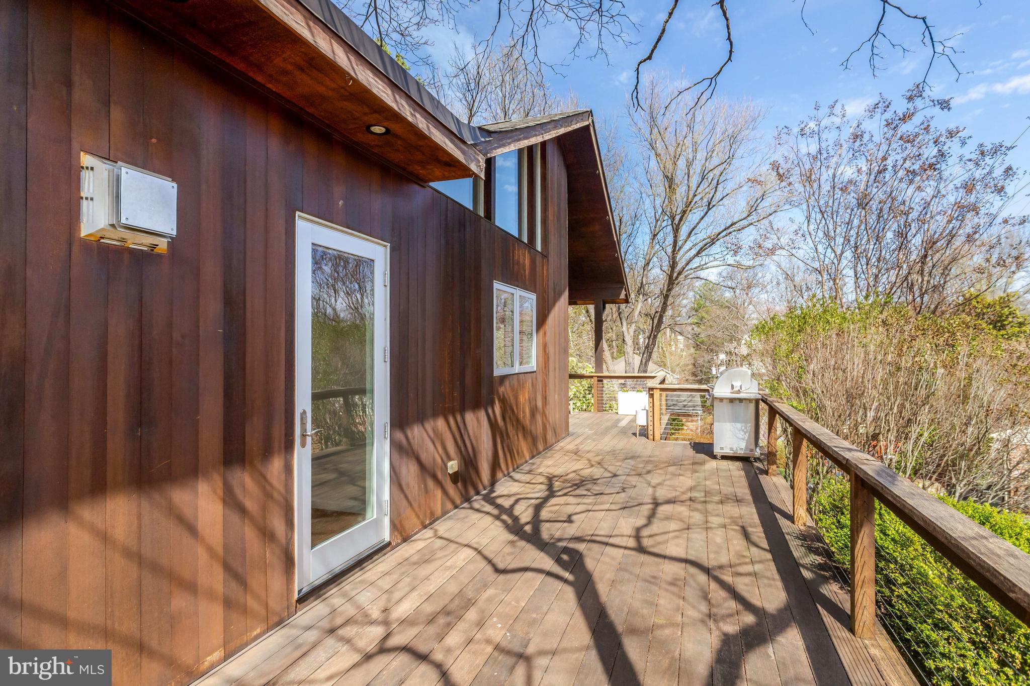 GOLF CLUB MANOR - Residential