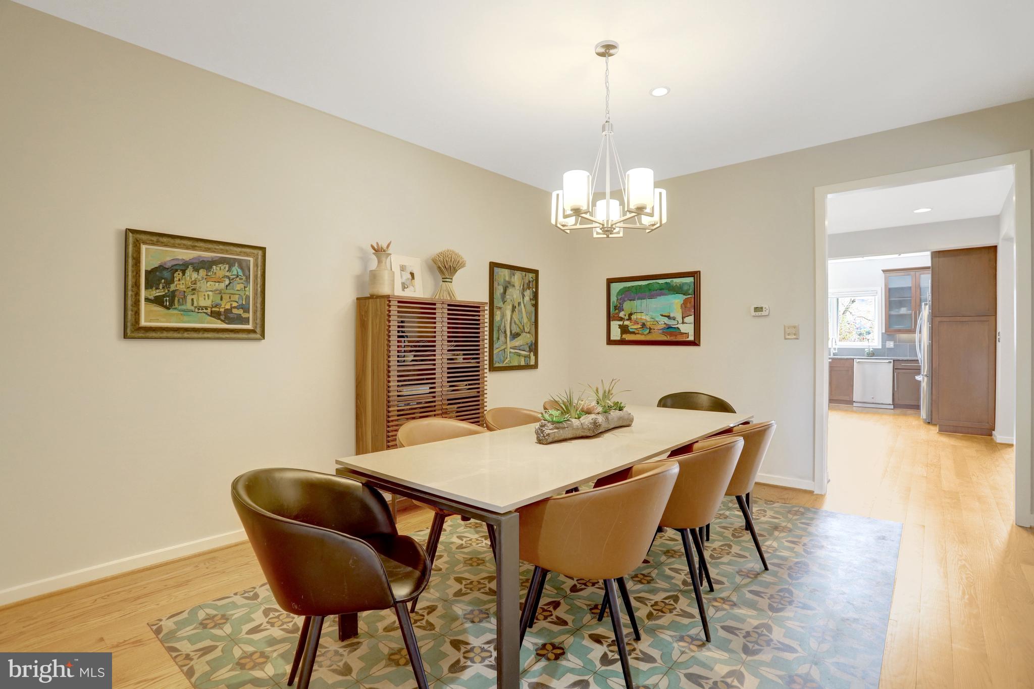 GOLF CLUB MANOR - Residential