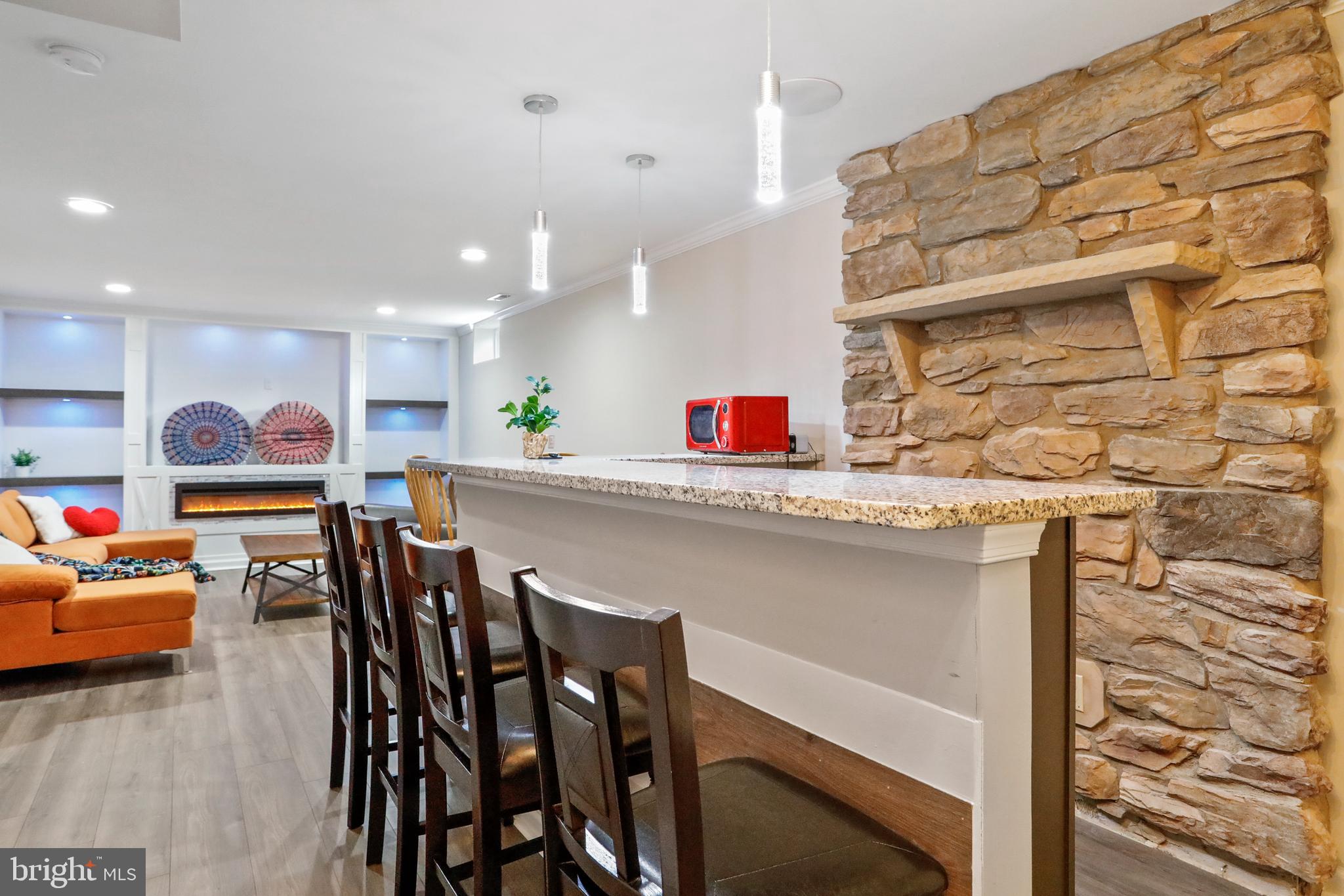 INWOOD MEADOWS - Residential