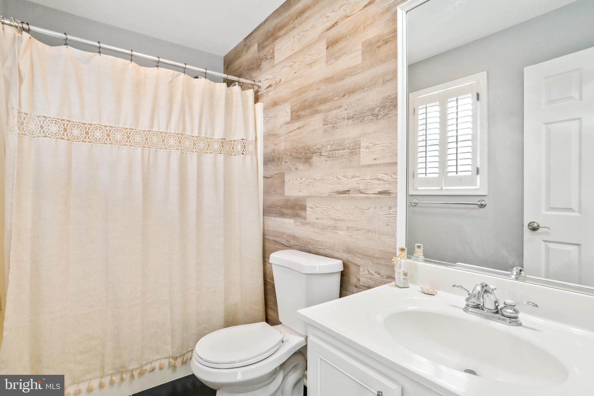 INWOOD MEADOWS - Residential