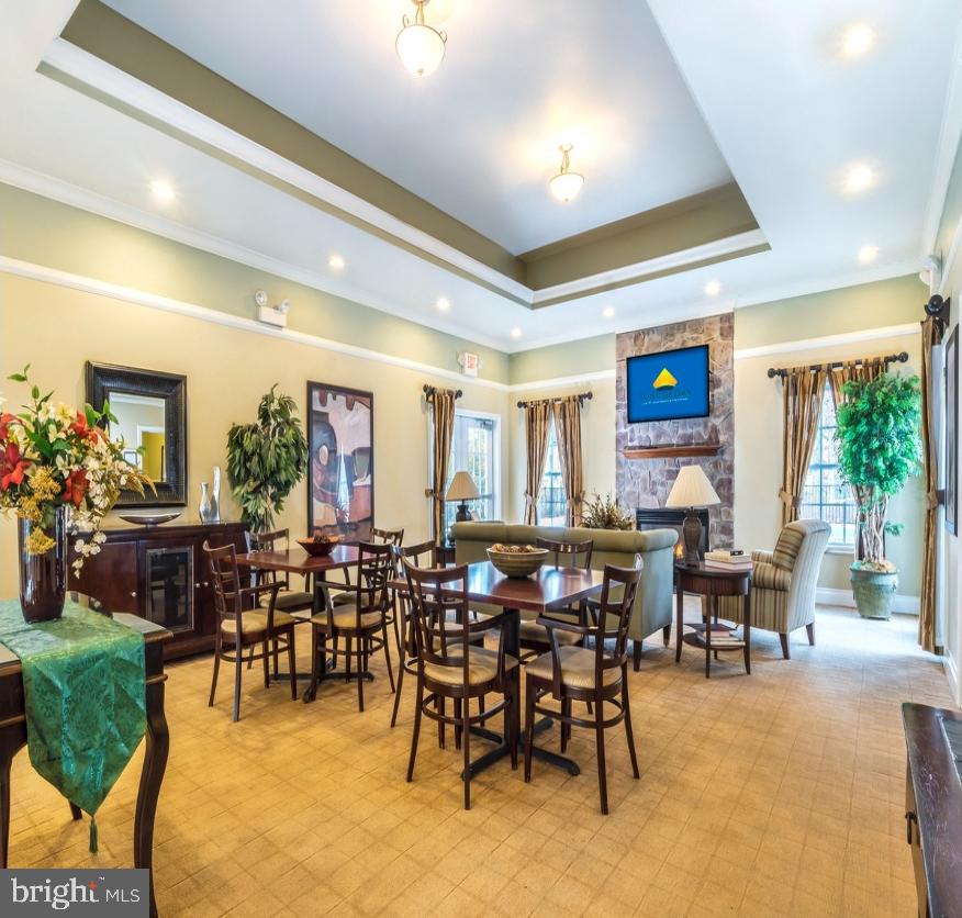 SUN RISE BAY - Residential Lease