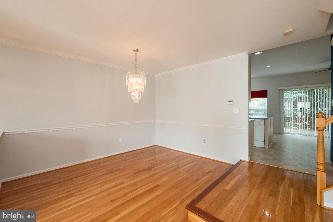 ISLAND CREEK - Residential Lease