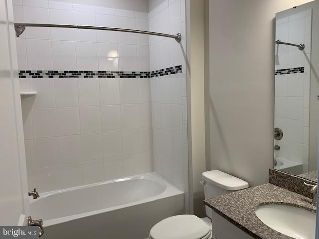 PARKSIDE - Residential Lease