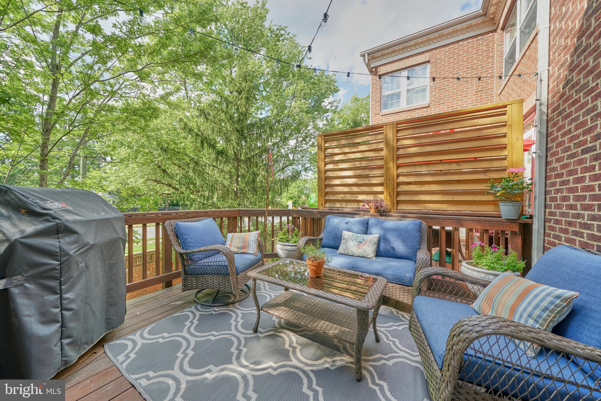 OAK MANOR - Residential