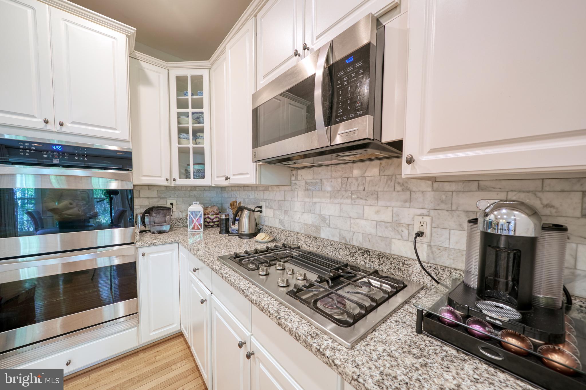 OAK MANOR - Residential