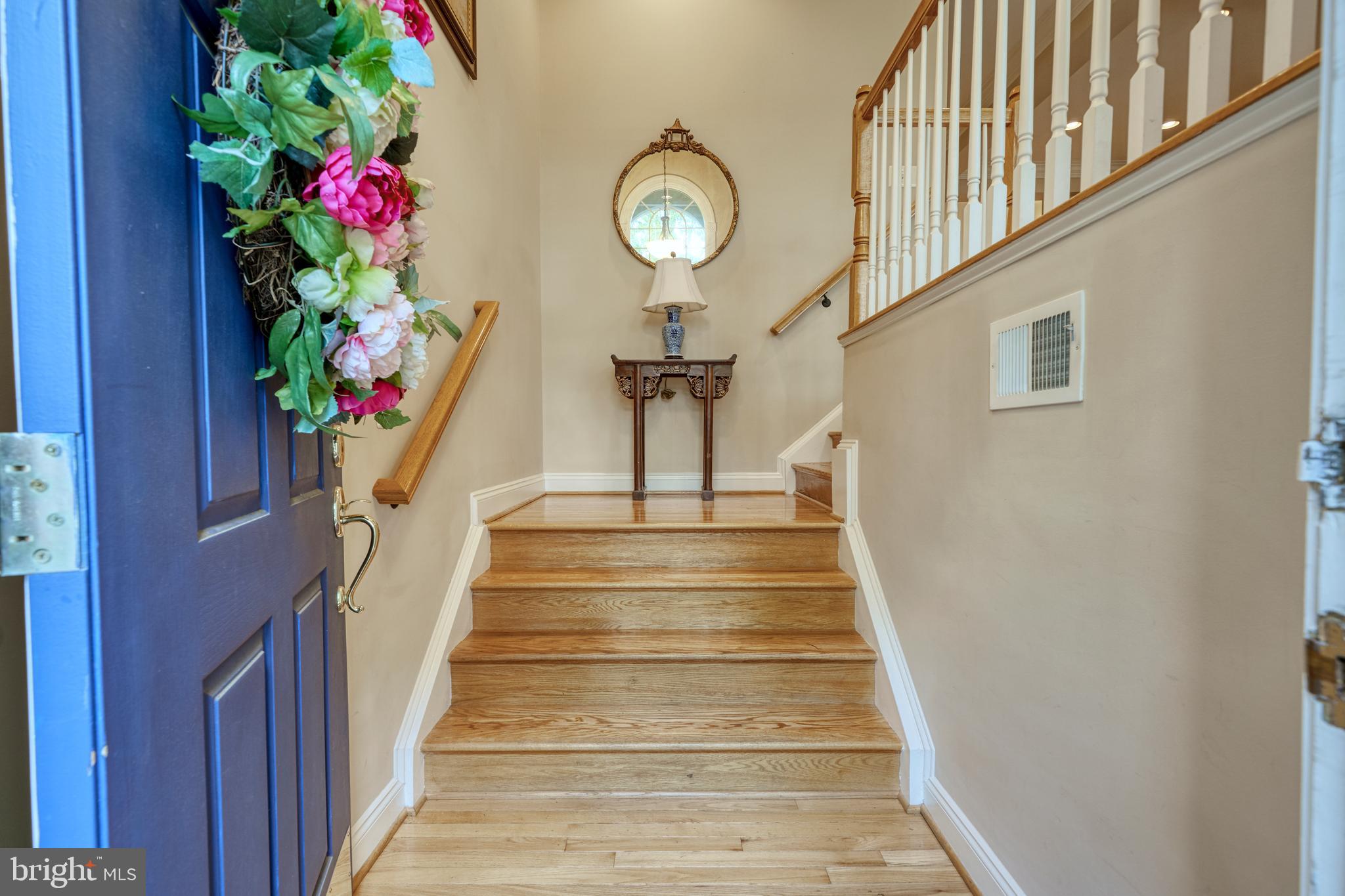 OAK MANOR - Residential