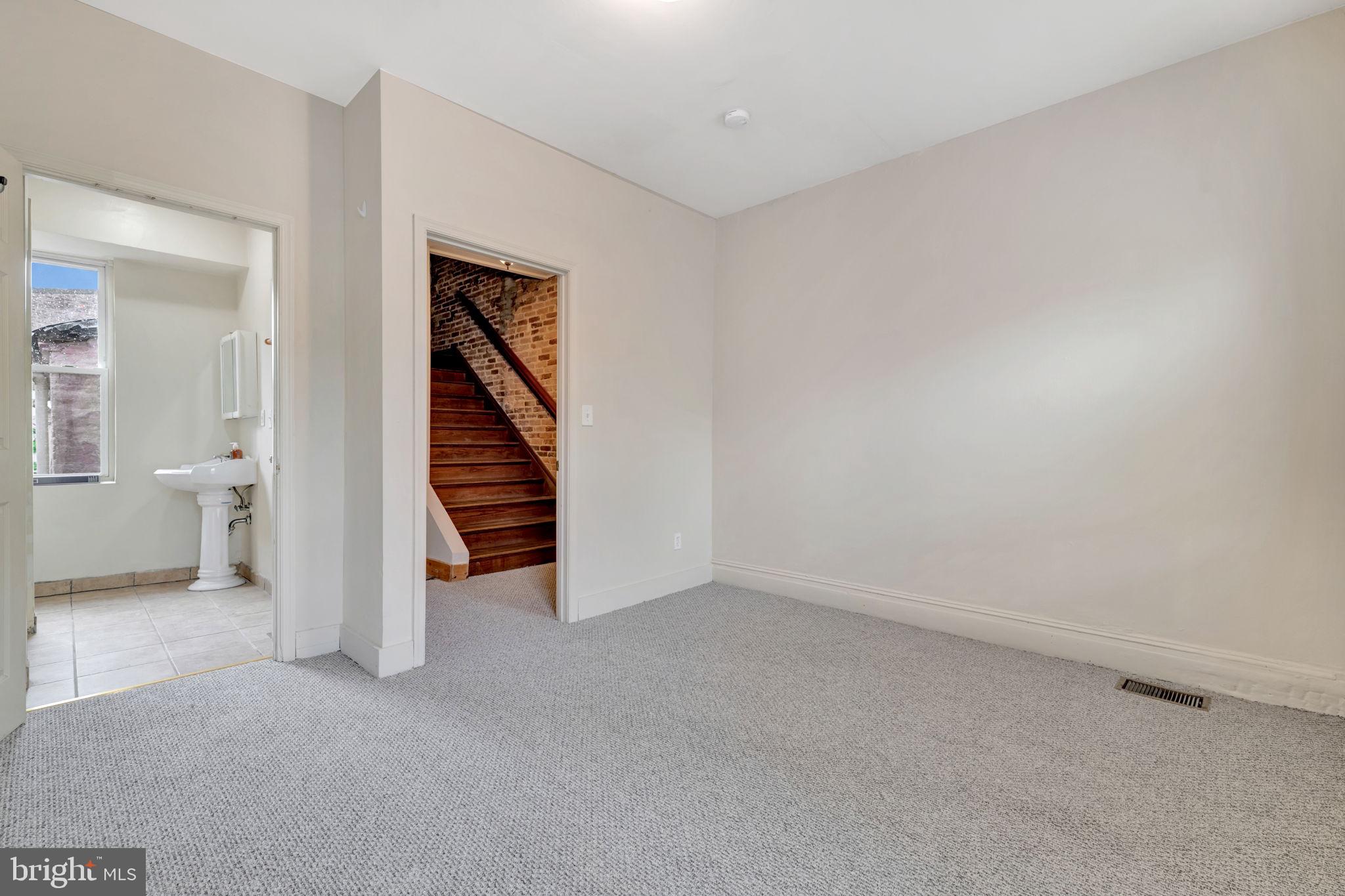 WARD 27 - Residential Lease