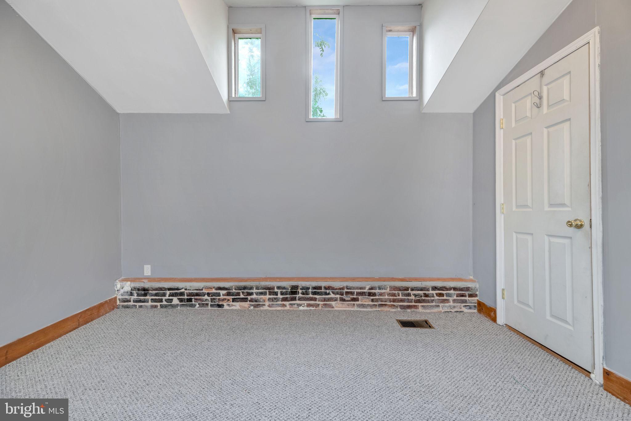WARD 27 - Residential Lease