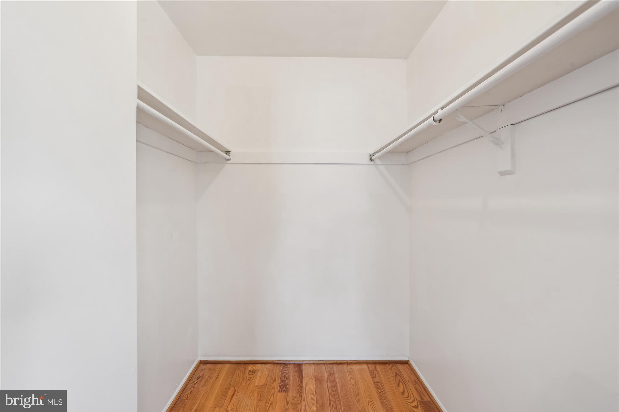 POOLESVILLE - Residential