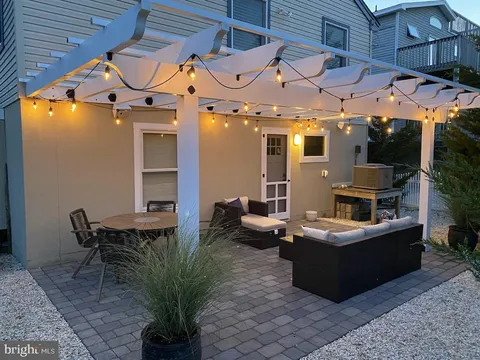 3 W 18th Street, Barnegat Light, NJ MLS: NJOC2039698