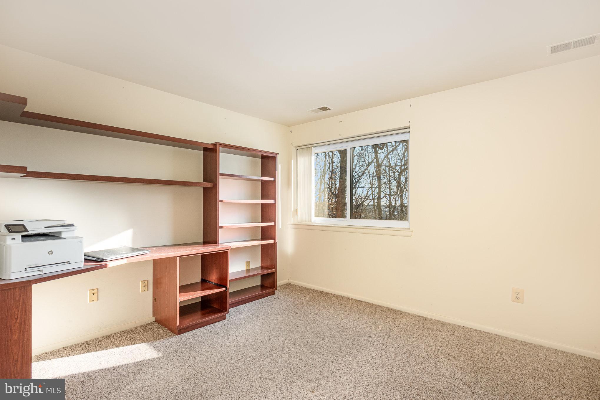 PARTRIDGE KNOLL - Residential