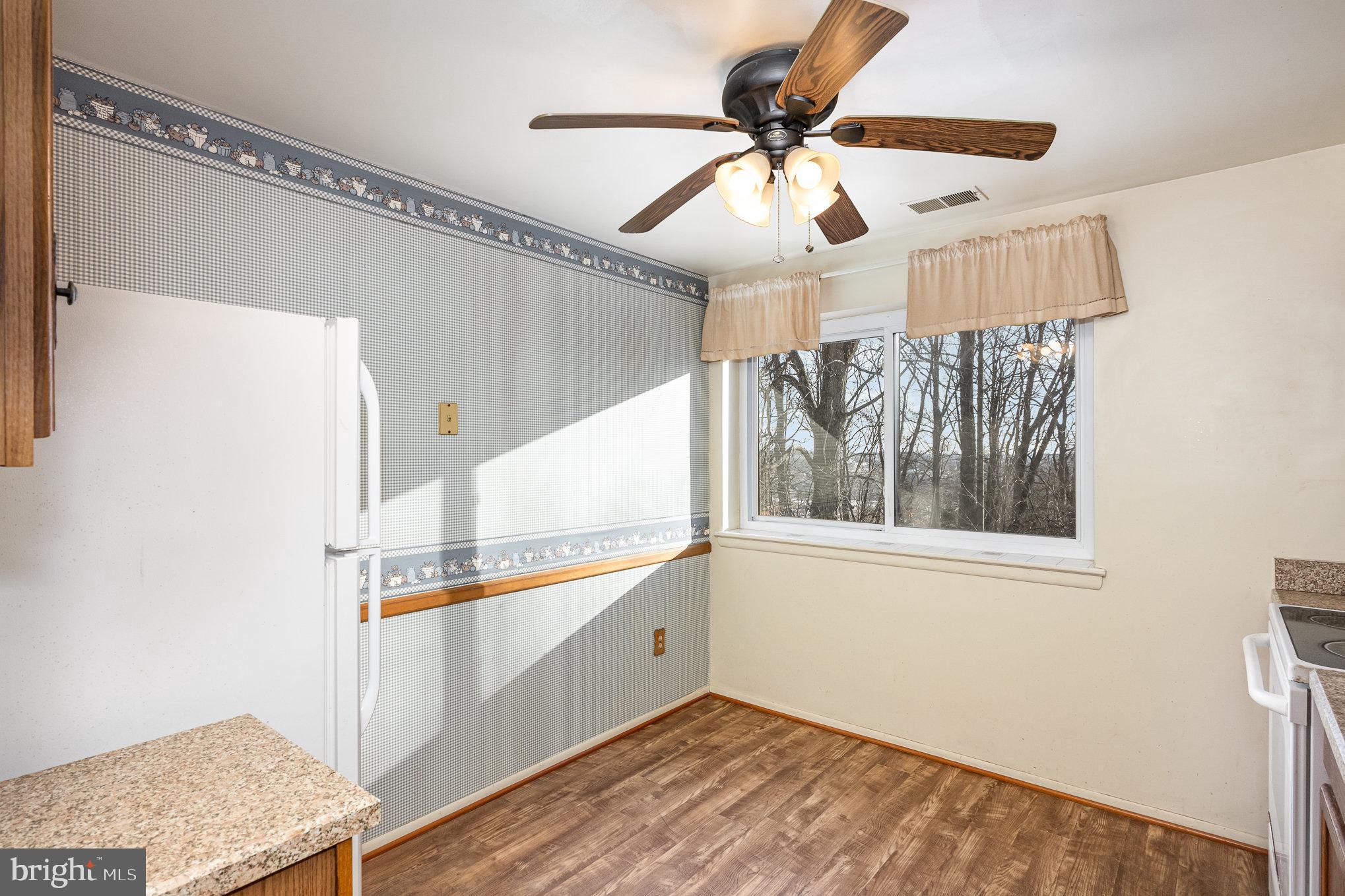 PARTRIDGE KNOLL - Residential