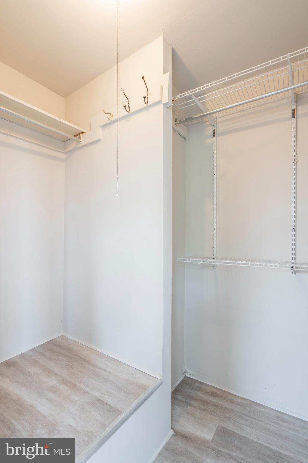 ART MUSEUM AREA - Residential Income