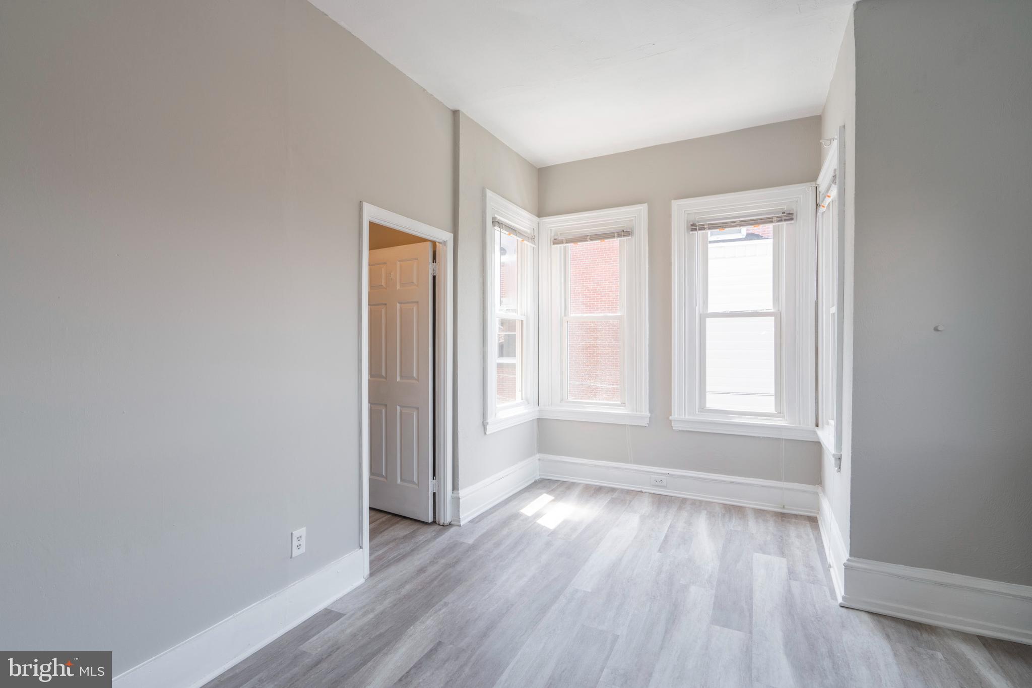 ART MUSEUM AREA - Residential Income