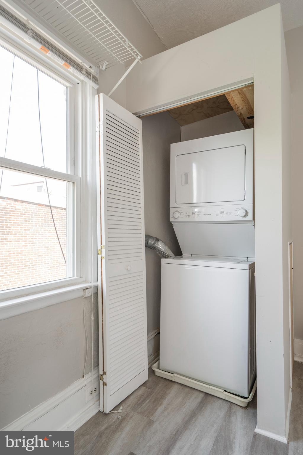 ART MUSEUM AREA - Residential Income