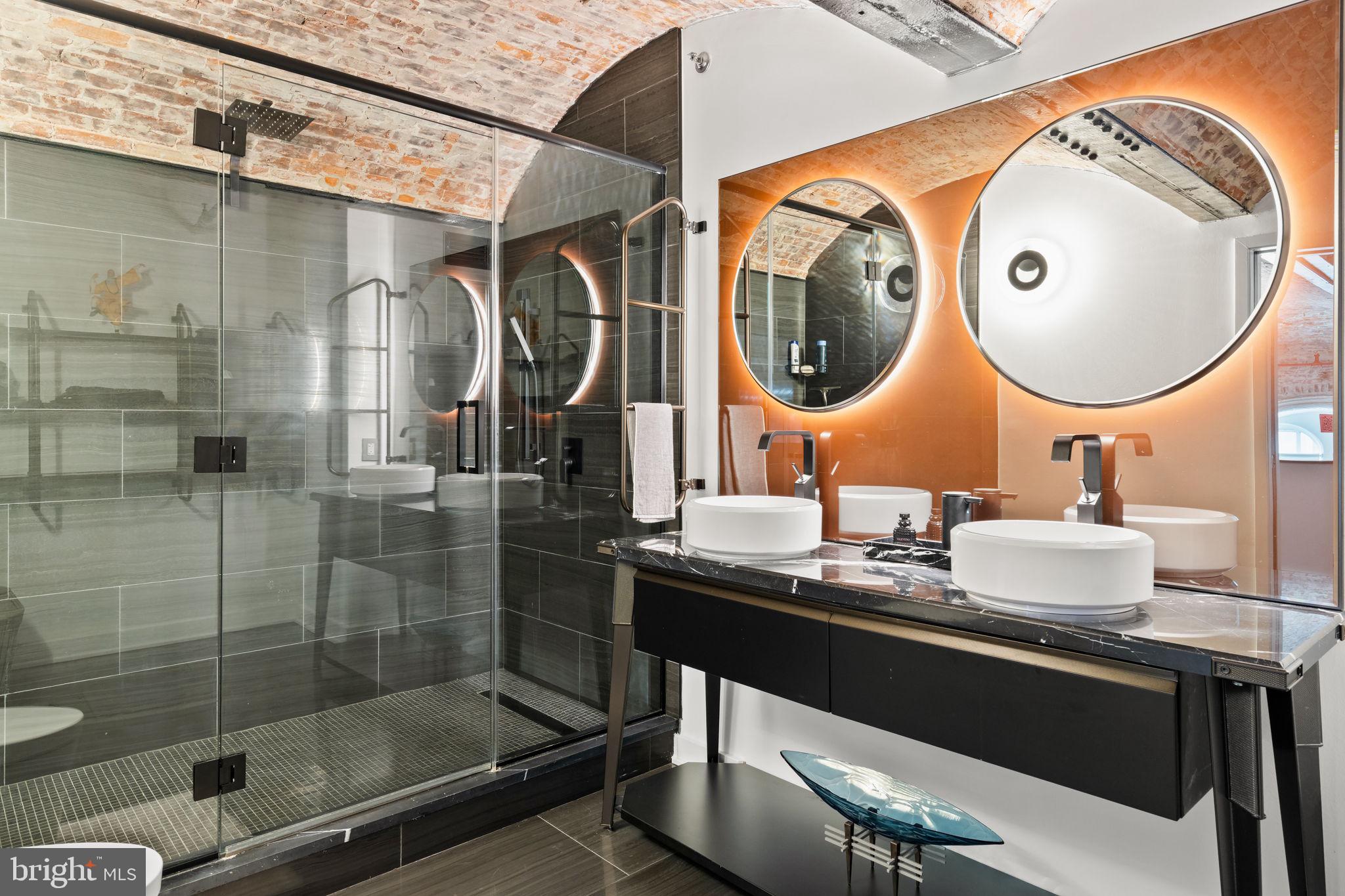 WASHINGTON SQ WEST - Residential