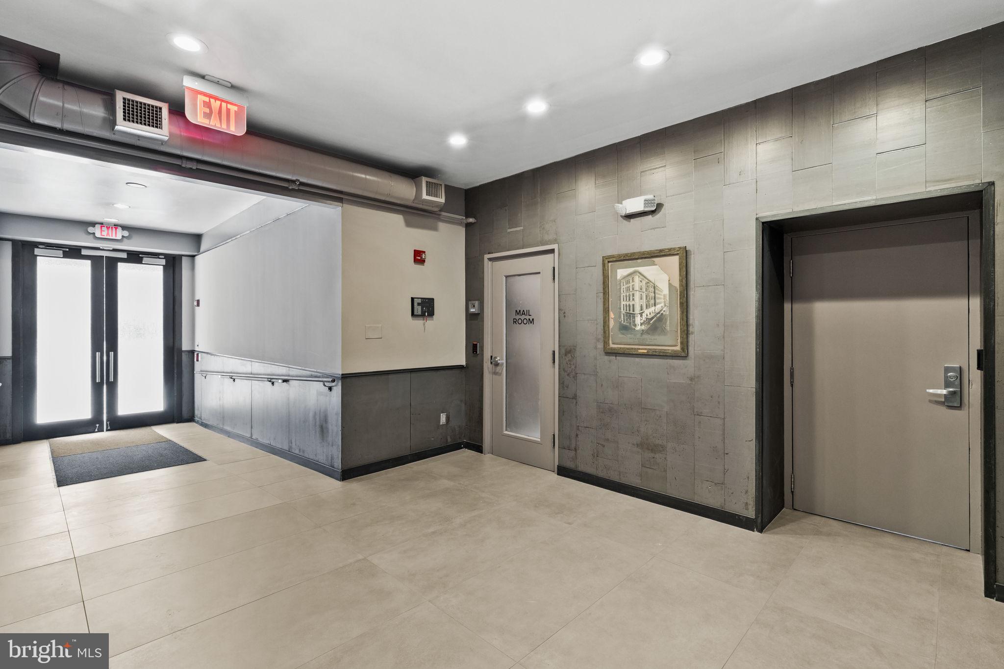 WASHINGTON SQ WEST - Residential