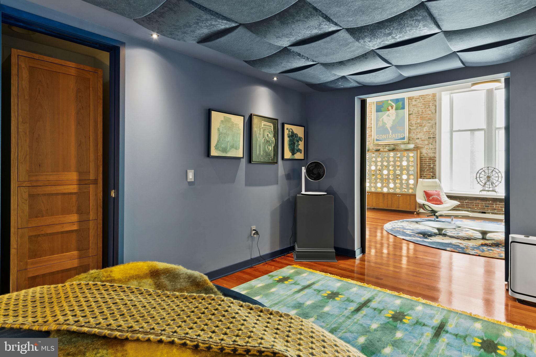 WASHINGTON SQ WEST - Residential