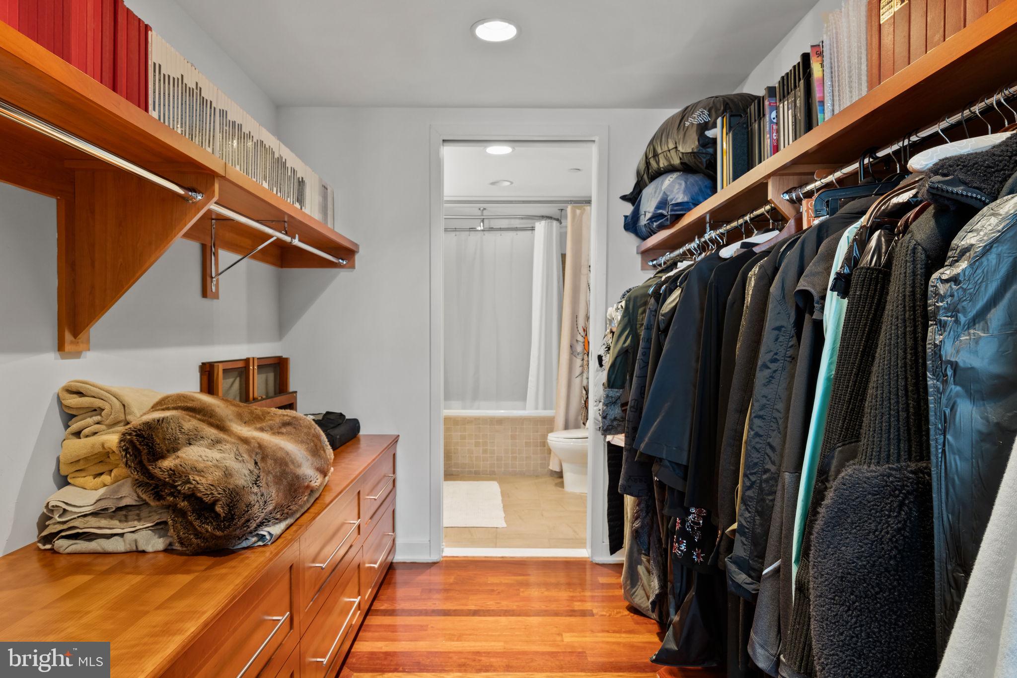 WASHINGTON SQ WEST - Residential