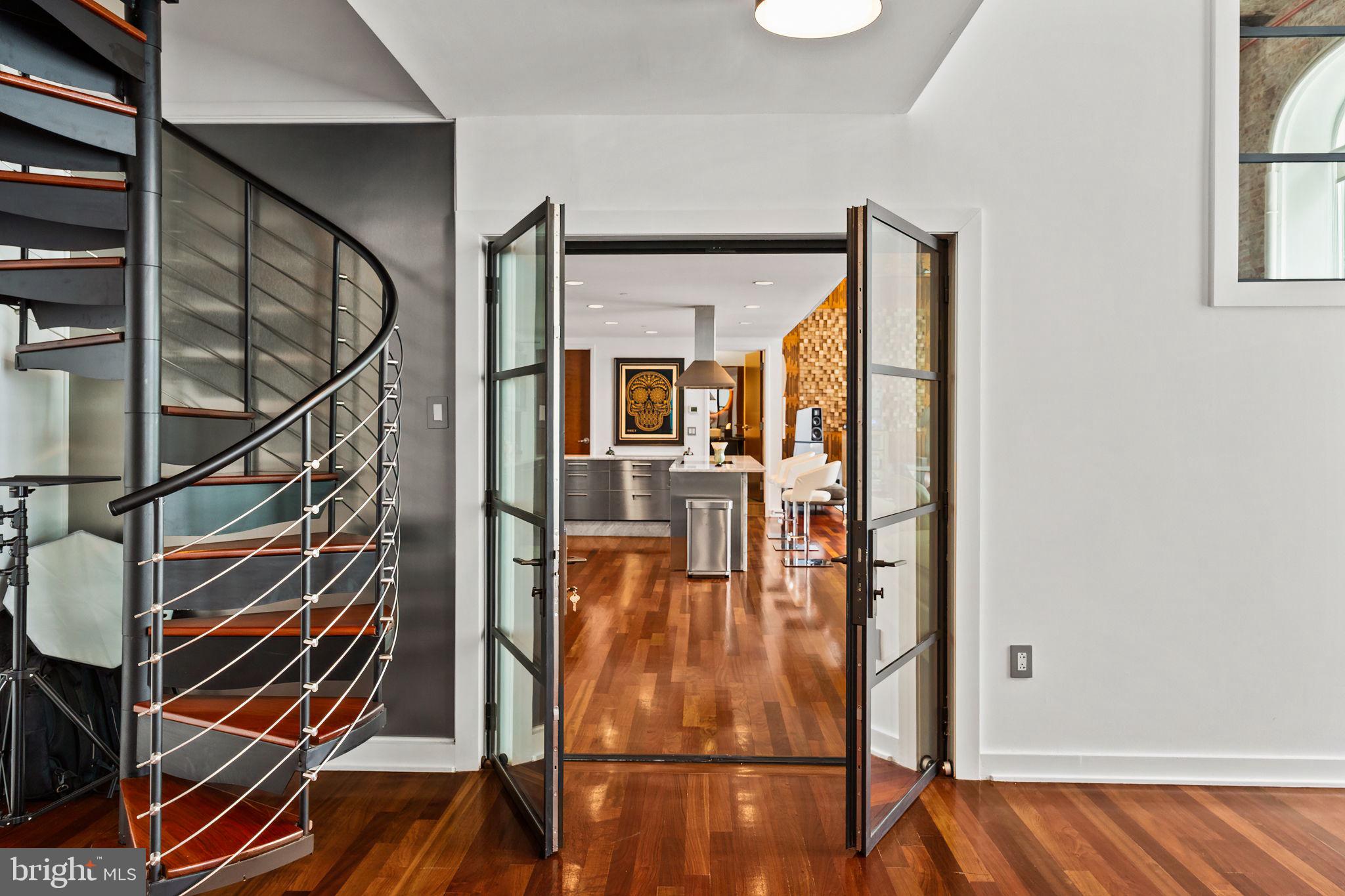 WASHINGTON SQ WEST - Residential