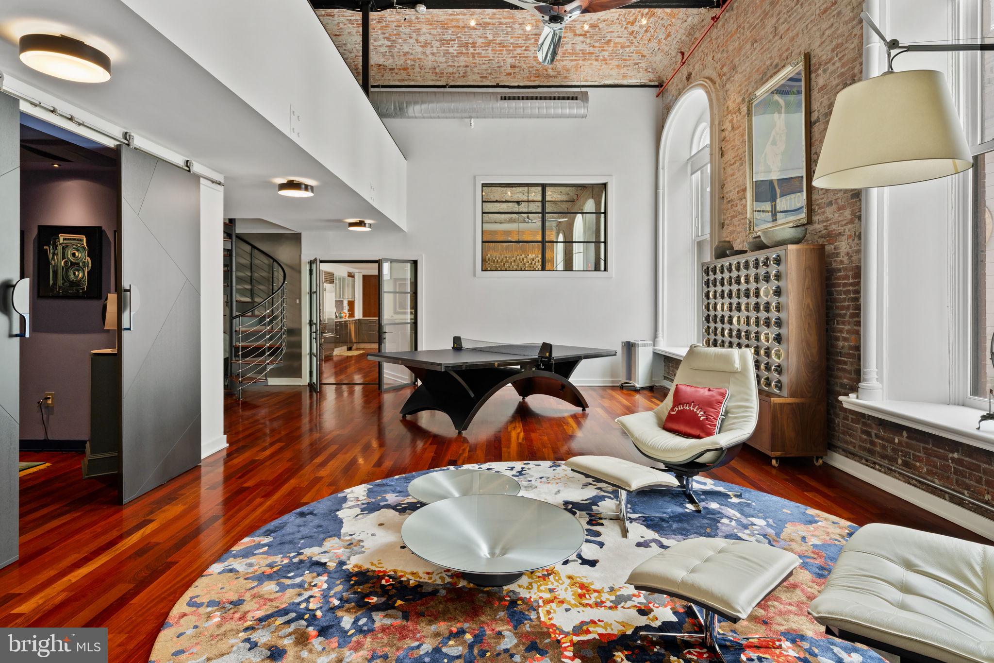 WASHINGTON SQ WEST - Residential