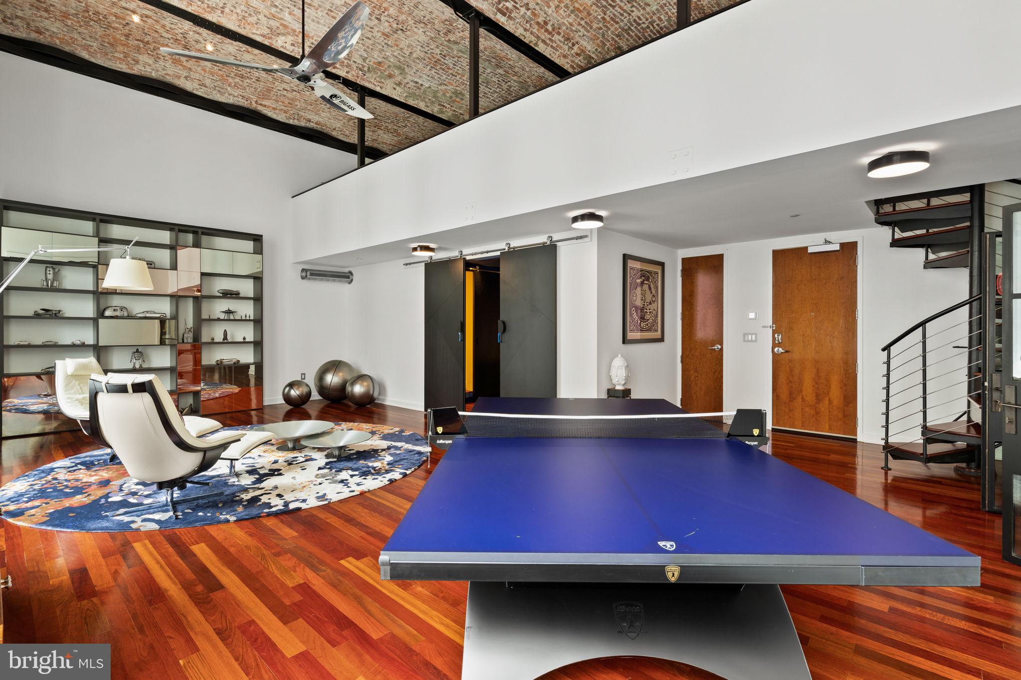WASHINGTON SQ WEST - Residential